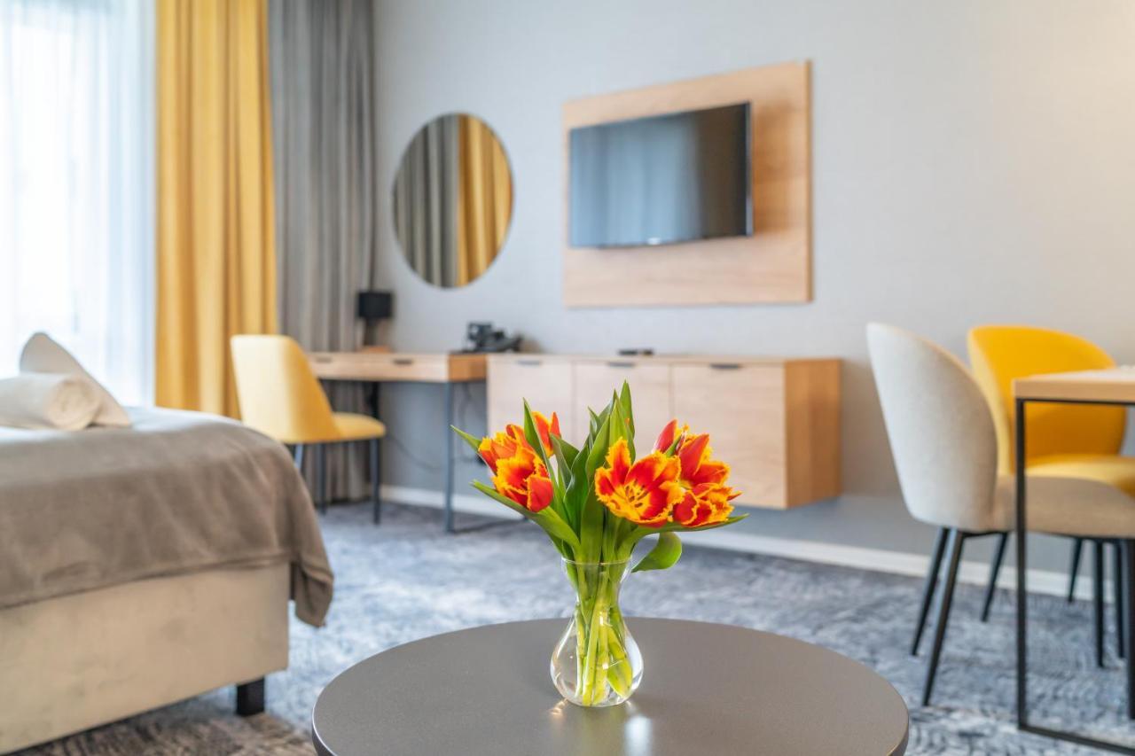 Lux Apartman V Hoteli Akvamarin Besenova Exterior photo